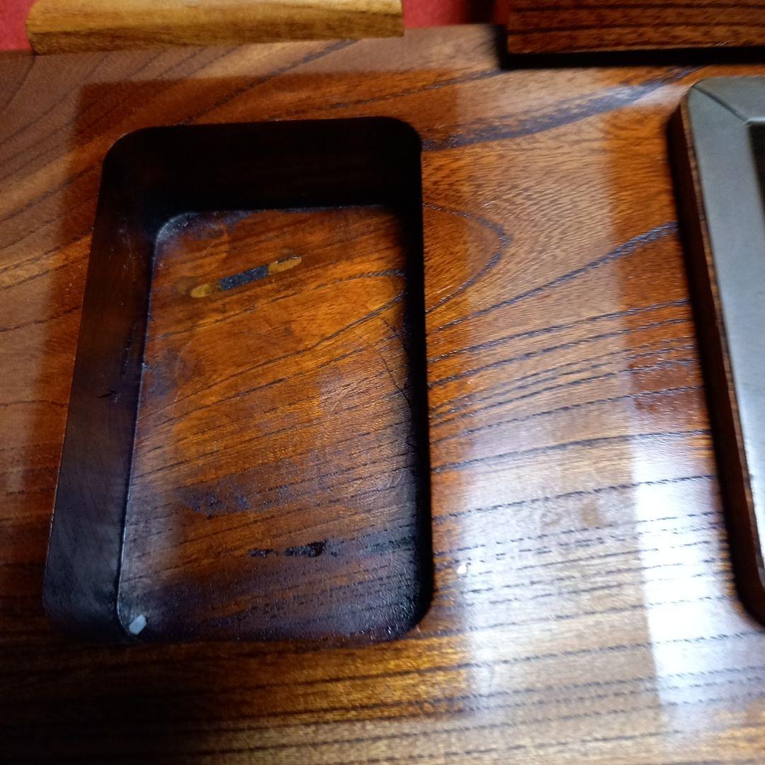 けや木の一枚もの煙草入れのついた灰皿