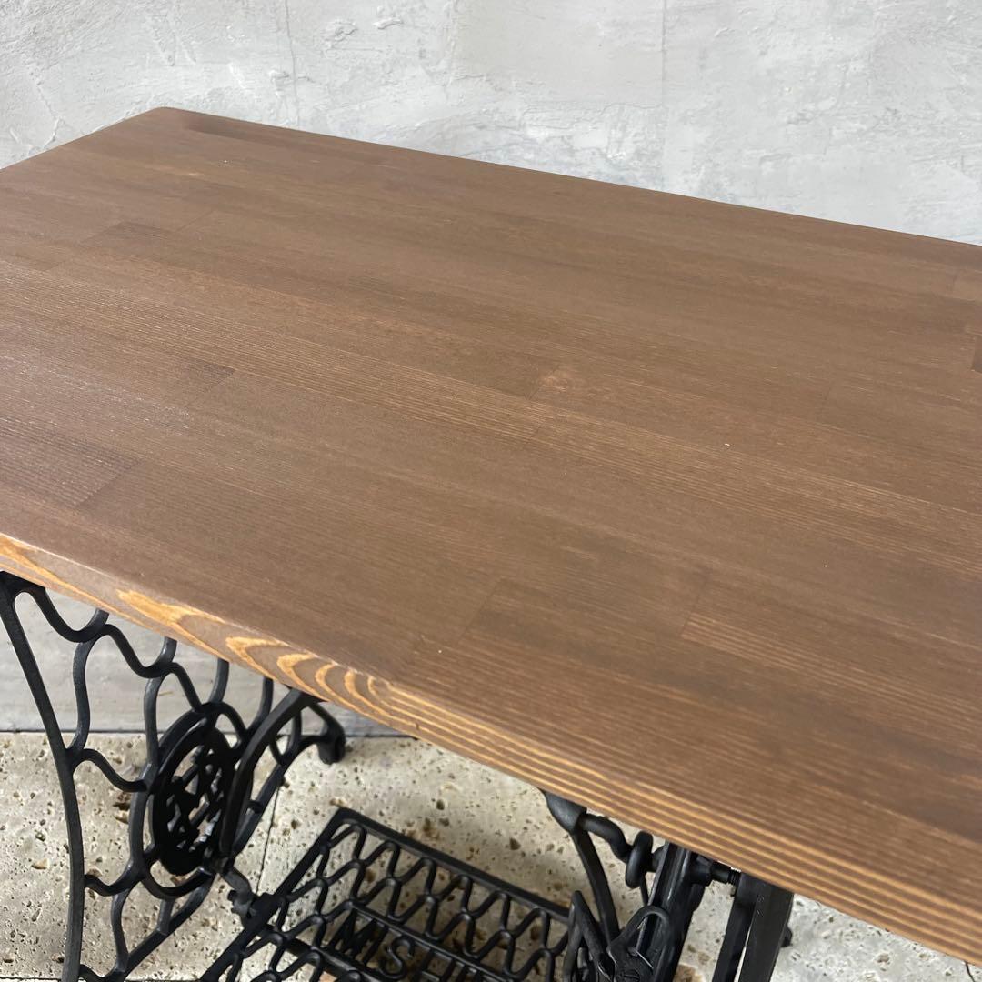 アンティークミシン脚テーブル　【MISHIN 】足踏みミシン　網目　レトロ雑貨