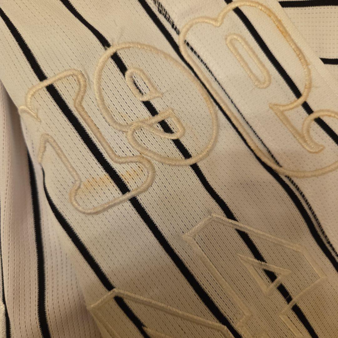 阪神タイガース梅野隆太郎直筆サイン入りホームレプリカユニフォーム(未使用)