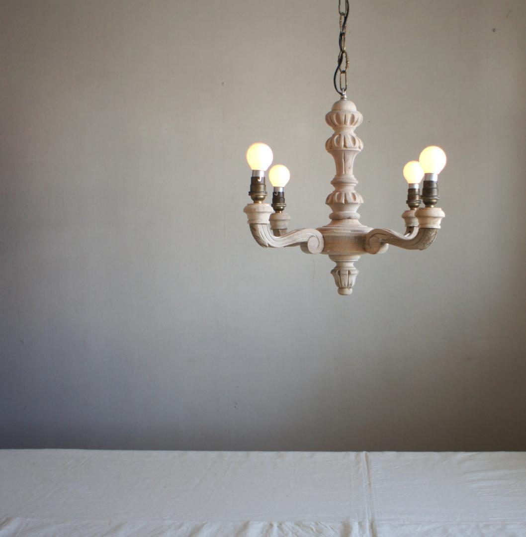 フランスアンティーク　木製シャンデリア　４灯　シャビー　店舗什器
