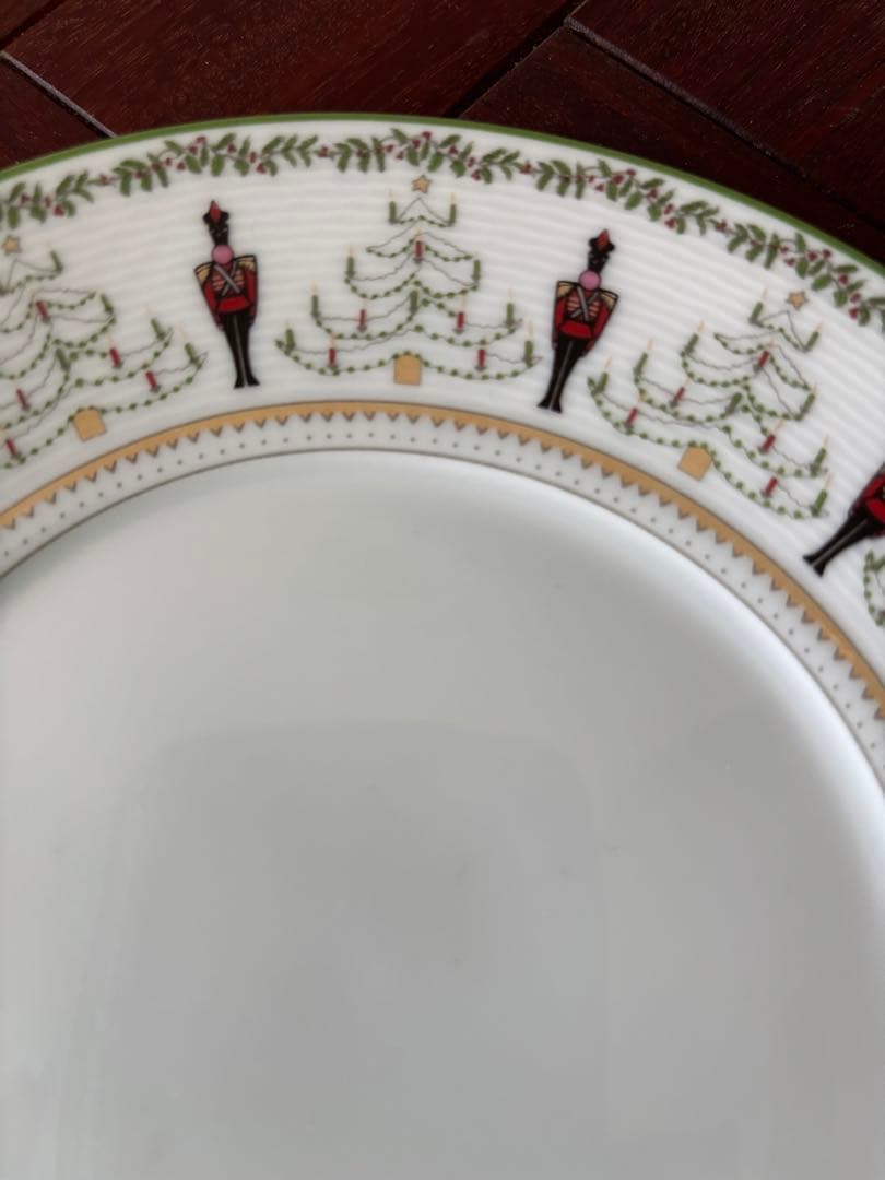 専用ページ　ベルナルド　リモージュ　クリスマス柄　プレート約19cm ４枚セット