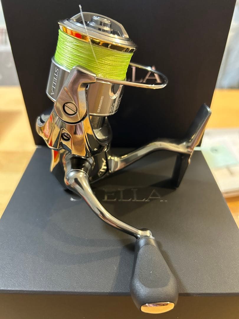 【美品】18ステラ SHIMANO STELLA C2000SHG