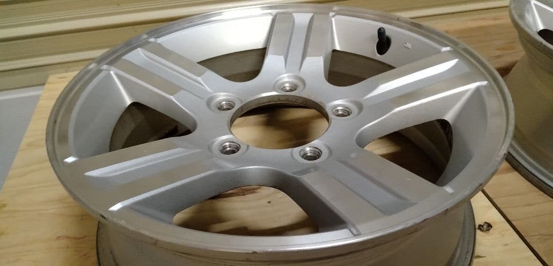 ジムニー　純正アルミホイール　①フロント