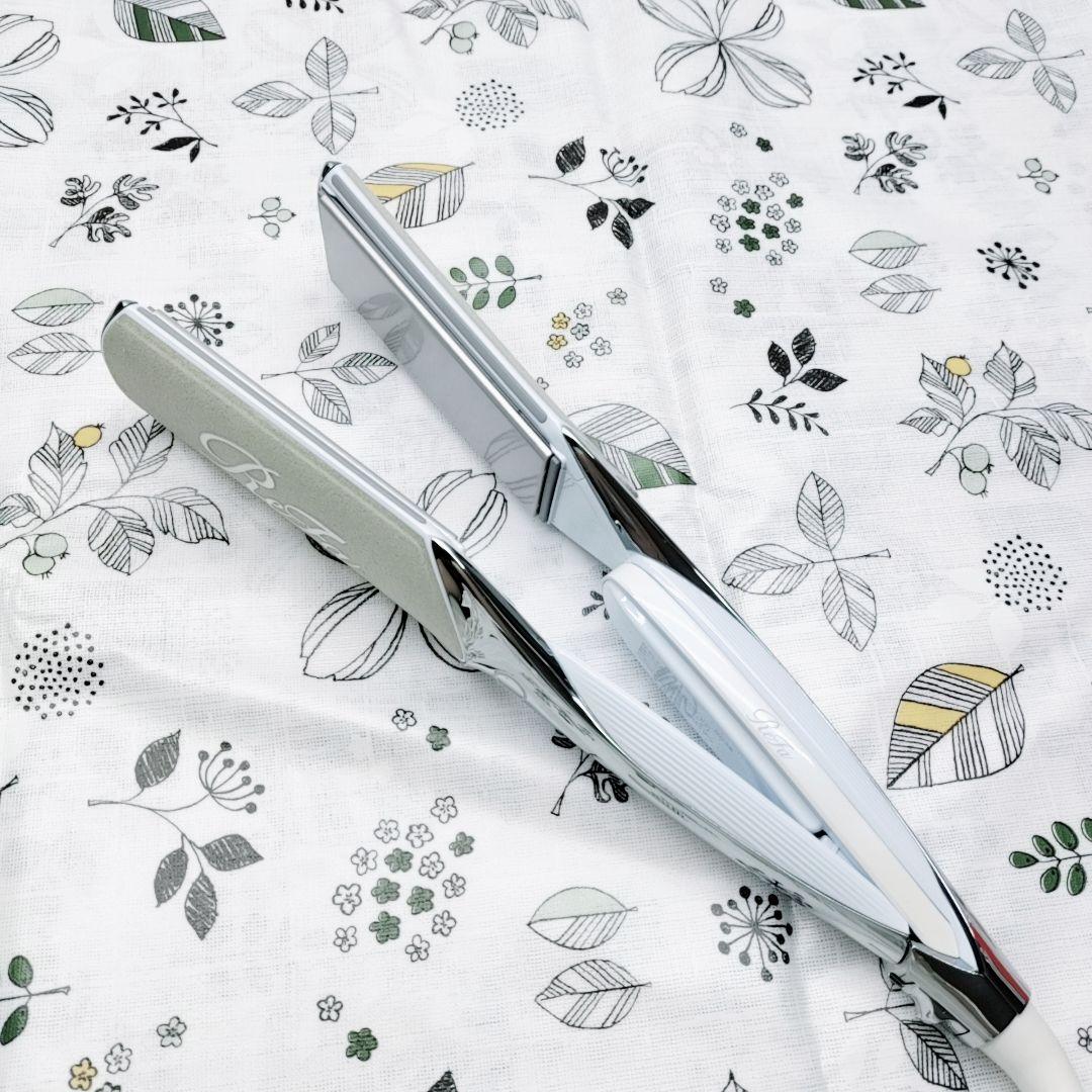 ほぼ未使用⭐️最新モデル Refa リファパワー ストレート プロ RE-BS