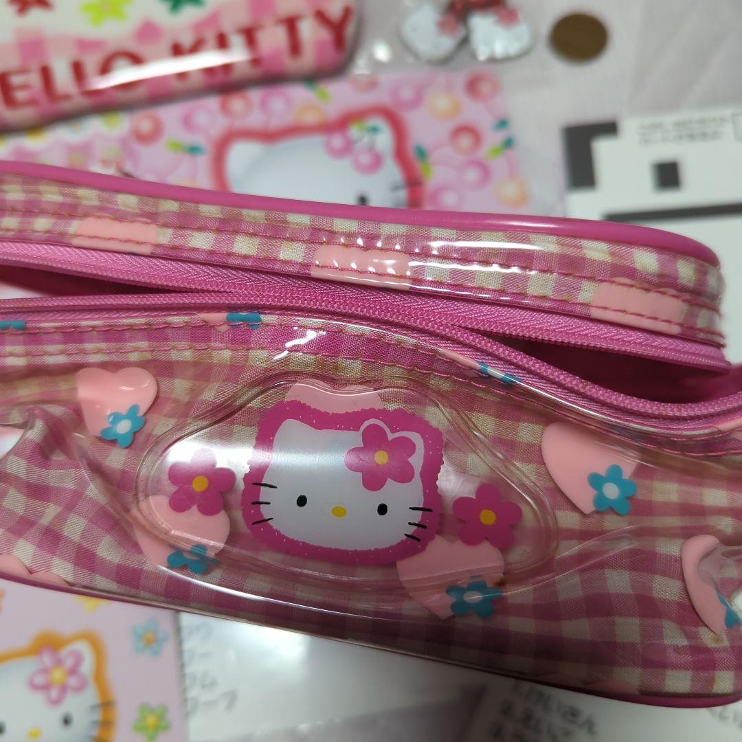いちごキティ　さくらんぼキティ　レトロキティ　非売品キティポーチ　キティゲーム品