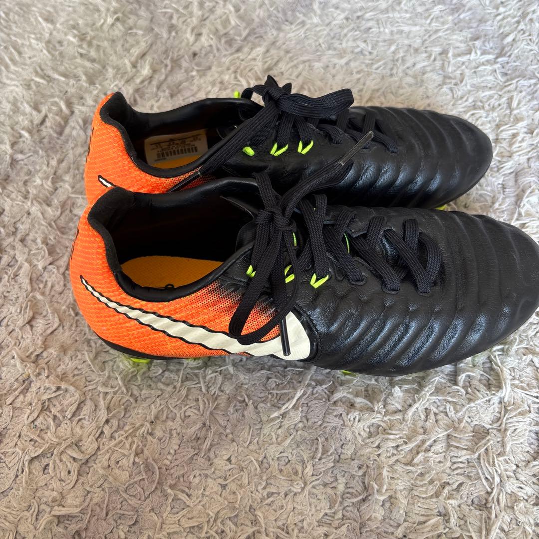 未使用品　Nike Tiempo サッカースパイク オレンジ/黒　23cm