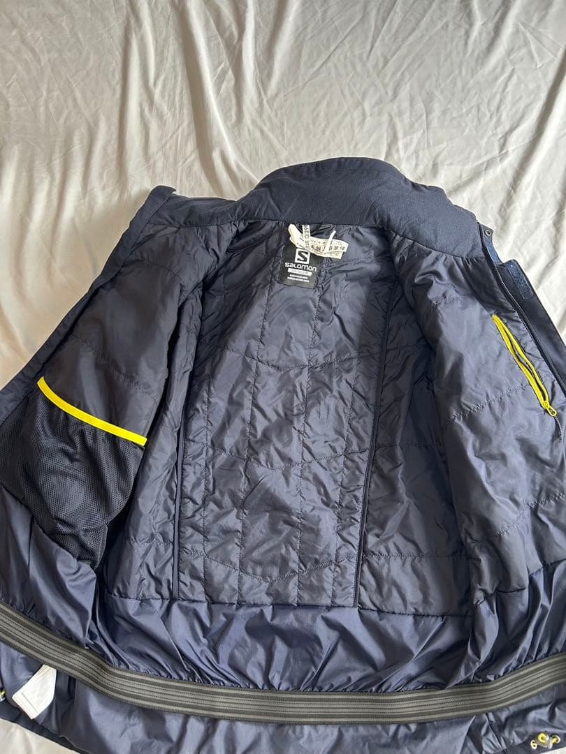 【ぴょんぴょん様】Salomon ネイビー　スキージャケット (JAPAN L）