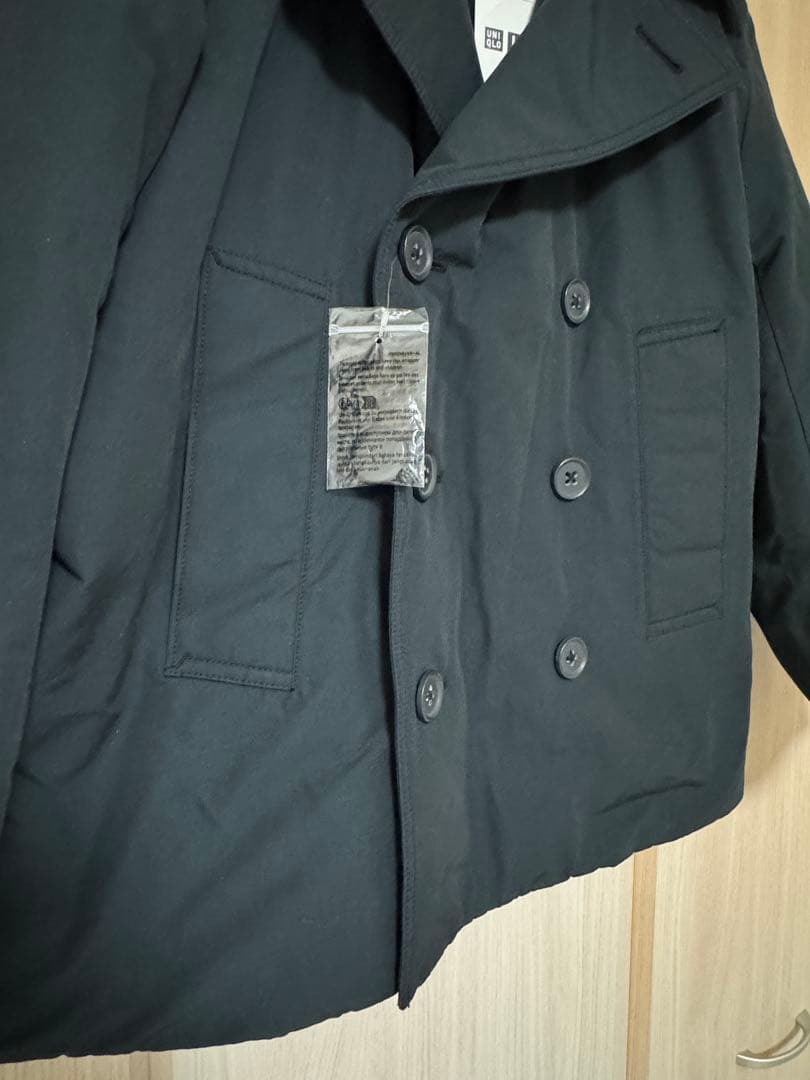 新品タグ付きUNIQLOU パデットショートピーコート MSize 黒