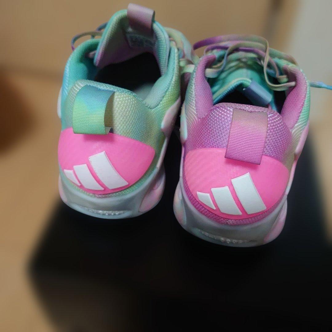 adidas バスケ ジム バッシュ ae1