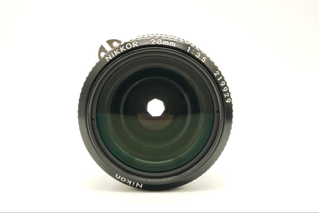 Nikon Ai-s NIKKOR 28mm 1:3.5 単焦点レンズ