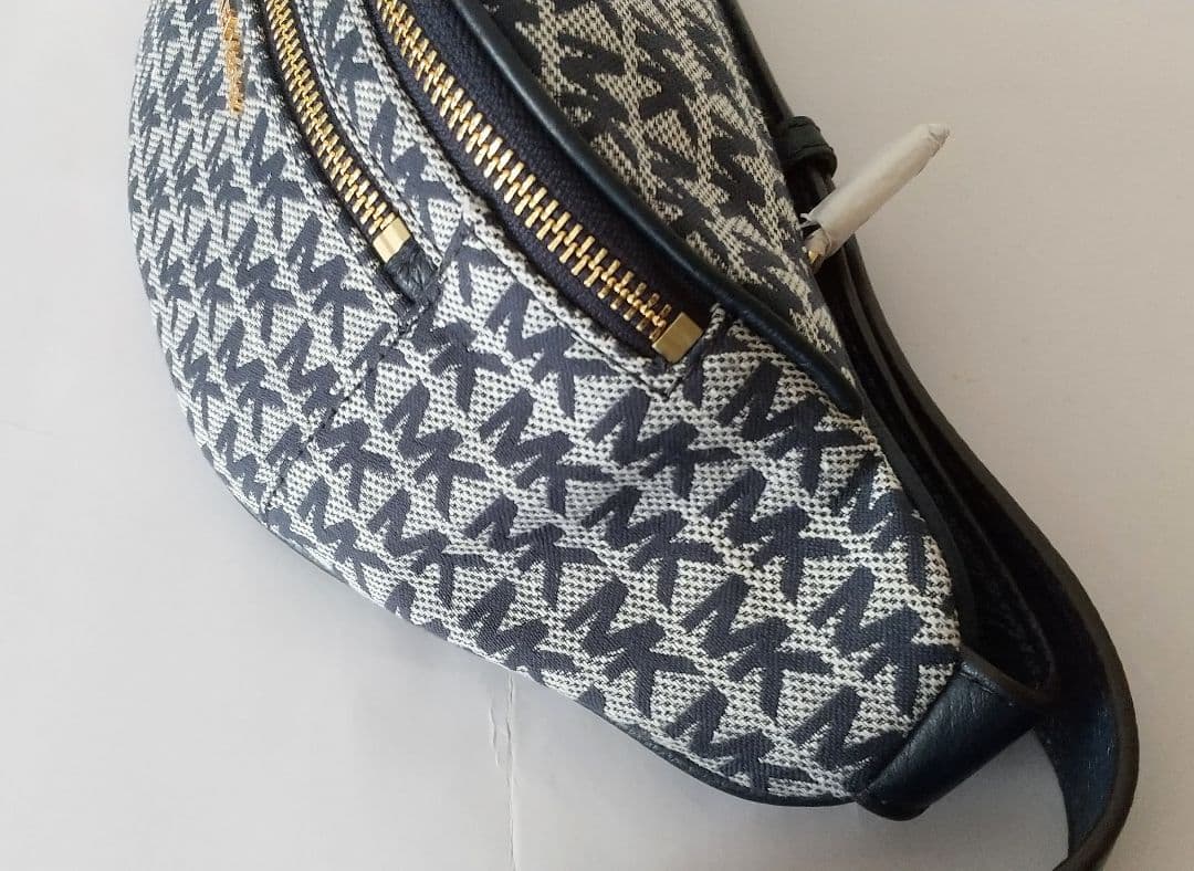 未使用 MICHAEL KORS ウエストバッグ キャンバス モノグラム 美品