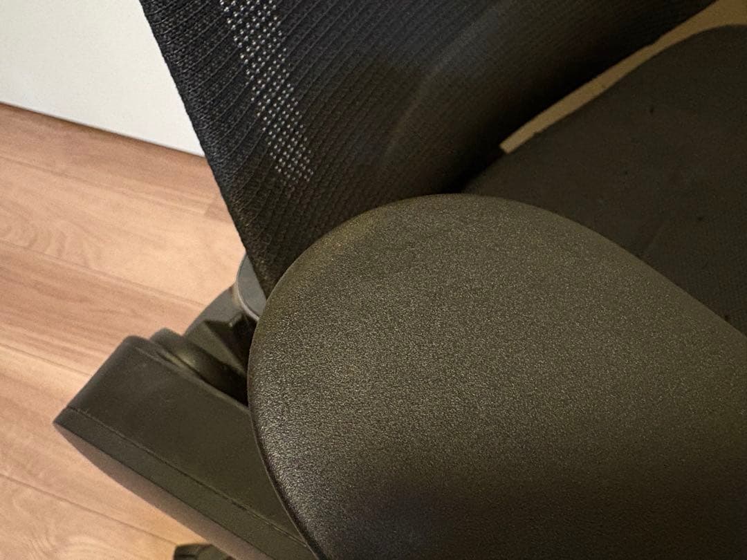 イトーキ アクトチェア ブラック+座面カバー付