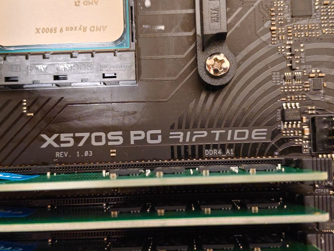 CPU Ryzen 9 5900X + 128G + X570S PG Riptide