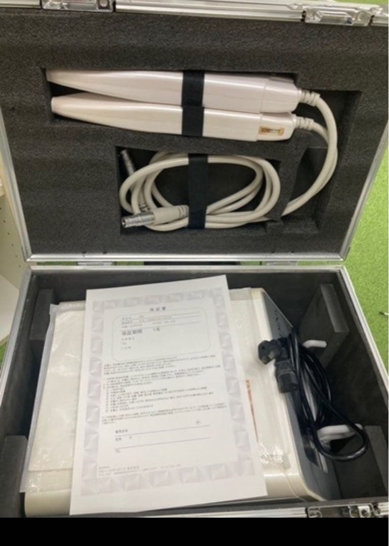 DiNa ニードルレスインジェクター　美容　エレクトロポレーション　アクアドエア