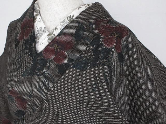 未着用に近い！都喜エ門＊藤絹織物＊７マルキ＊本場大島紬＊着物＊１６７ｃｍ＊裄６６