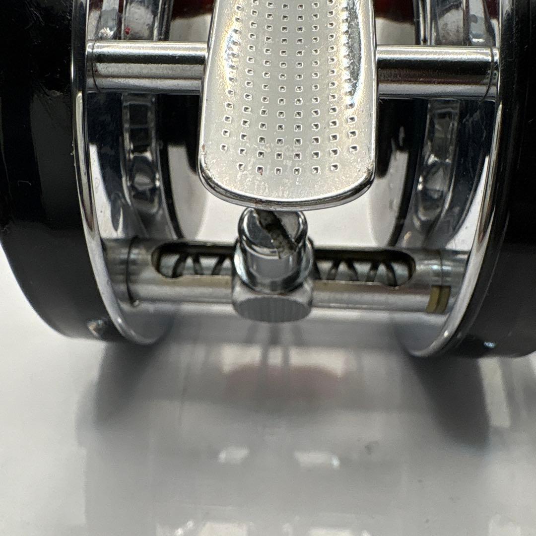 ニ*ク様 ABU Ambassadeur 5600C ベイトリール