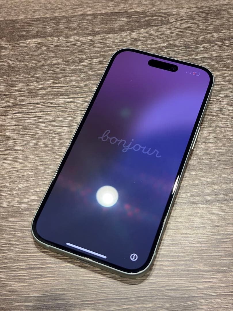 iPhone15 グリーン 128gb simフリー　美品　緑