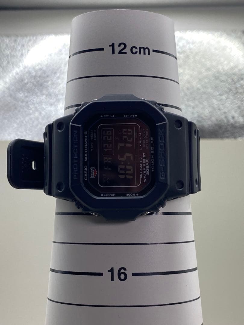 [美品]CASIO G-SHOCK ソーラー ブラック腕時計 GW-M5610U