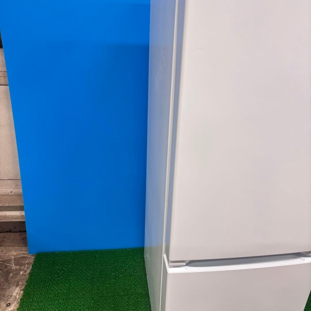 629 1人暮らし用　冷蔵庫　大容量　100L強　小型　右開き　2ドア　ホワイト