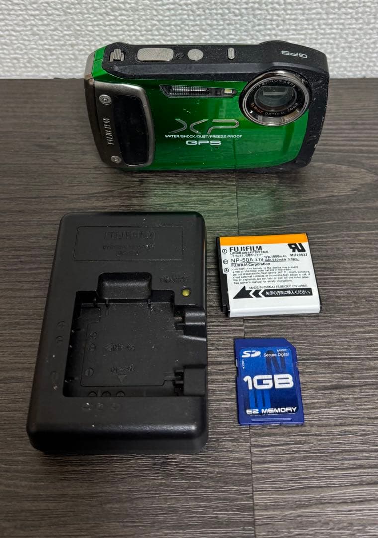Fujifilm FinePix XP150 防水デジタルカメラ