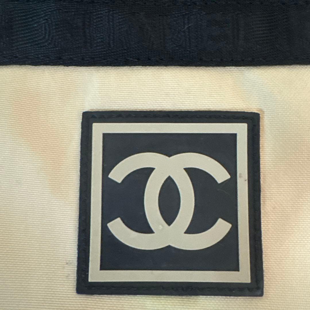 CHANEL ベージュ ボディバッグ