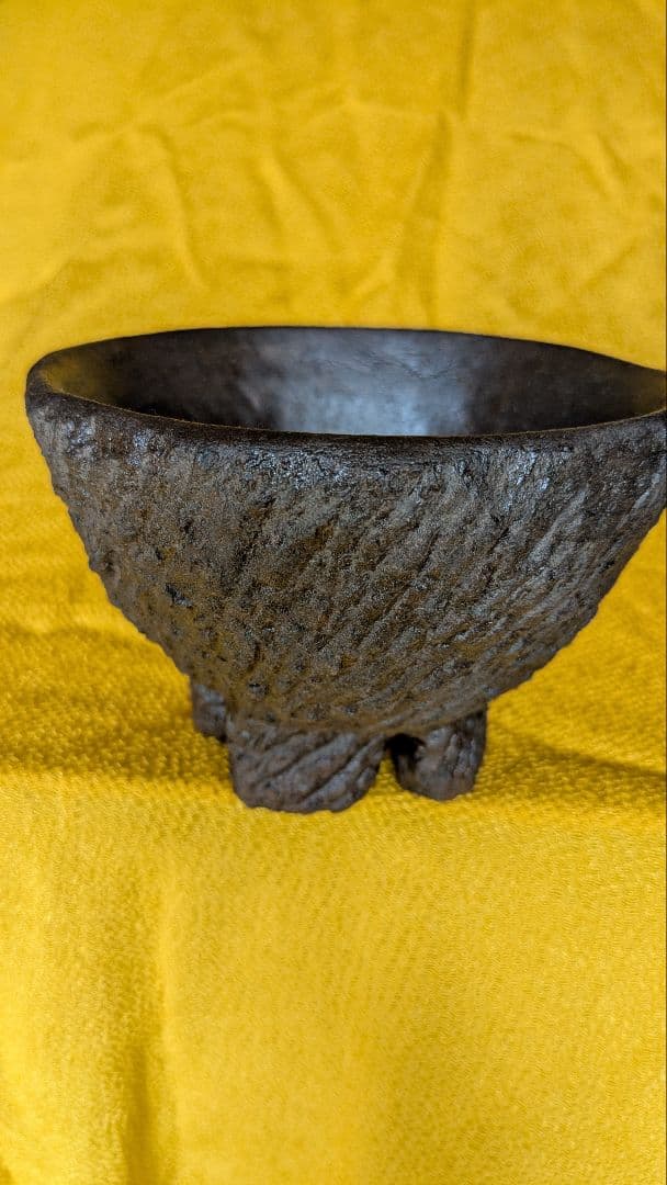 漆石器、茶碗、石茶碗、自然石茶碗、安山岩茶碗、倉田辰彦作、石の器、日本人彫刻