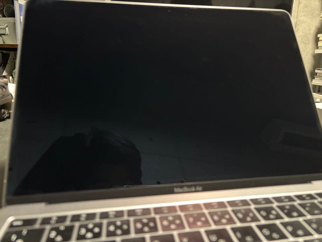 【充放電84回MacBook Air2018 8GB 箱・純正充電器付初期化済み
