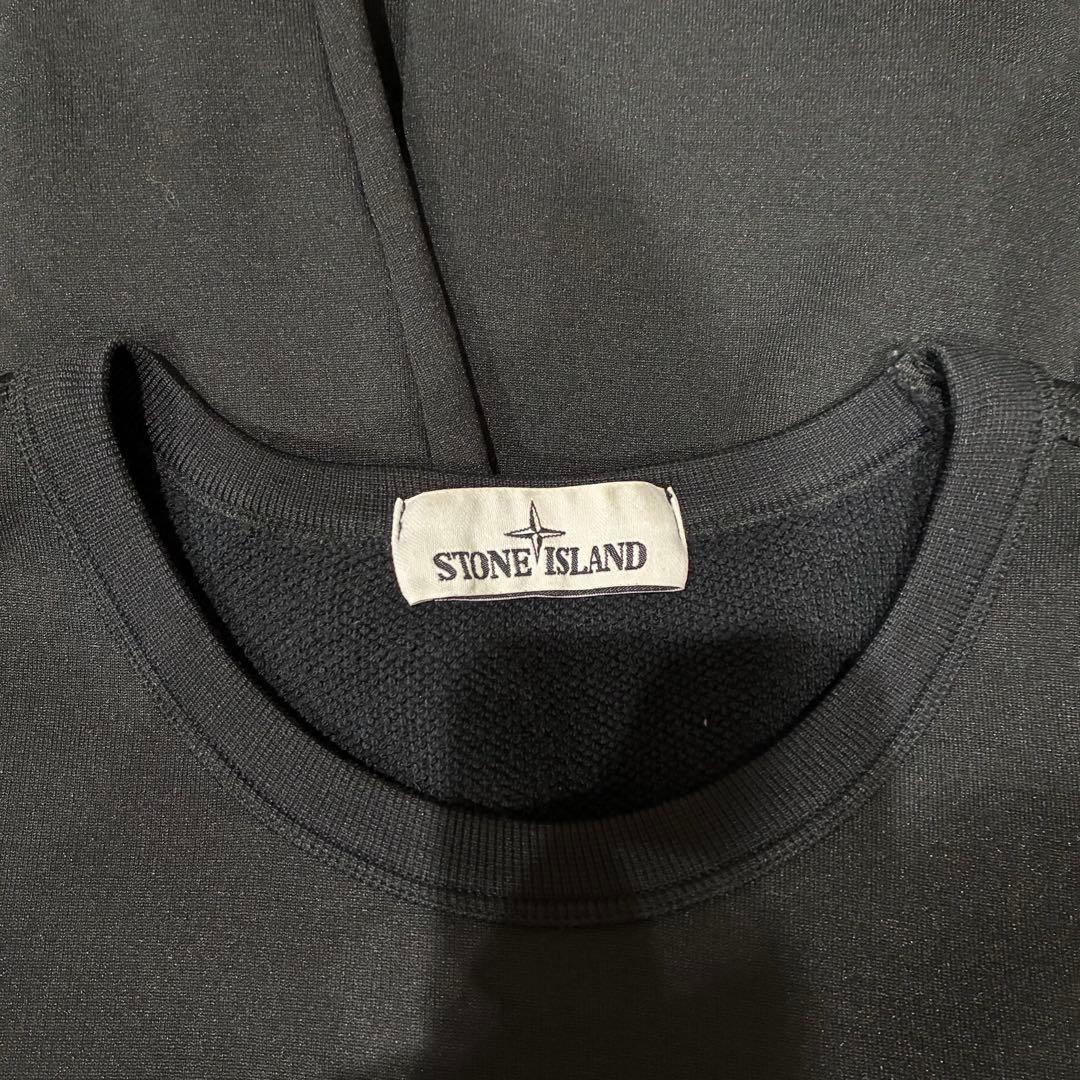 Stone  トレーナー