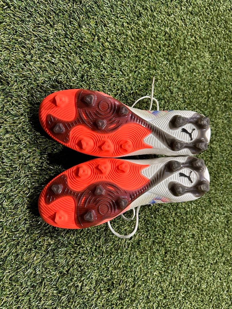 Puma Future8アルティメット　agモデル　ホワイト/ブルー/レッド