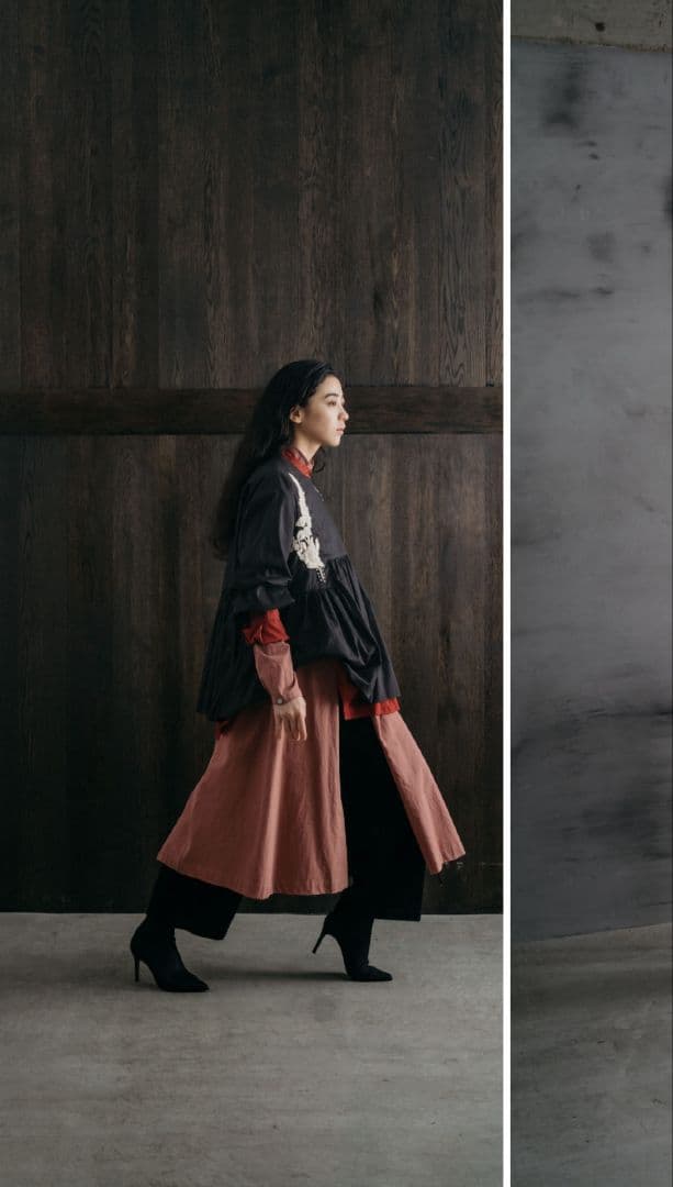 susuri ススリ リヴブラウス ギャザー 刺繍