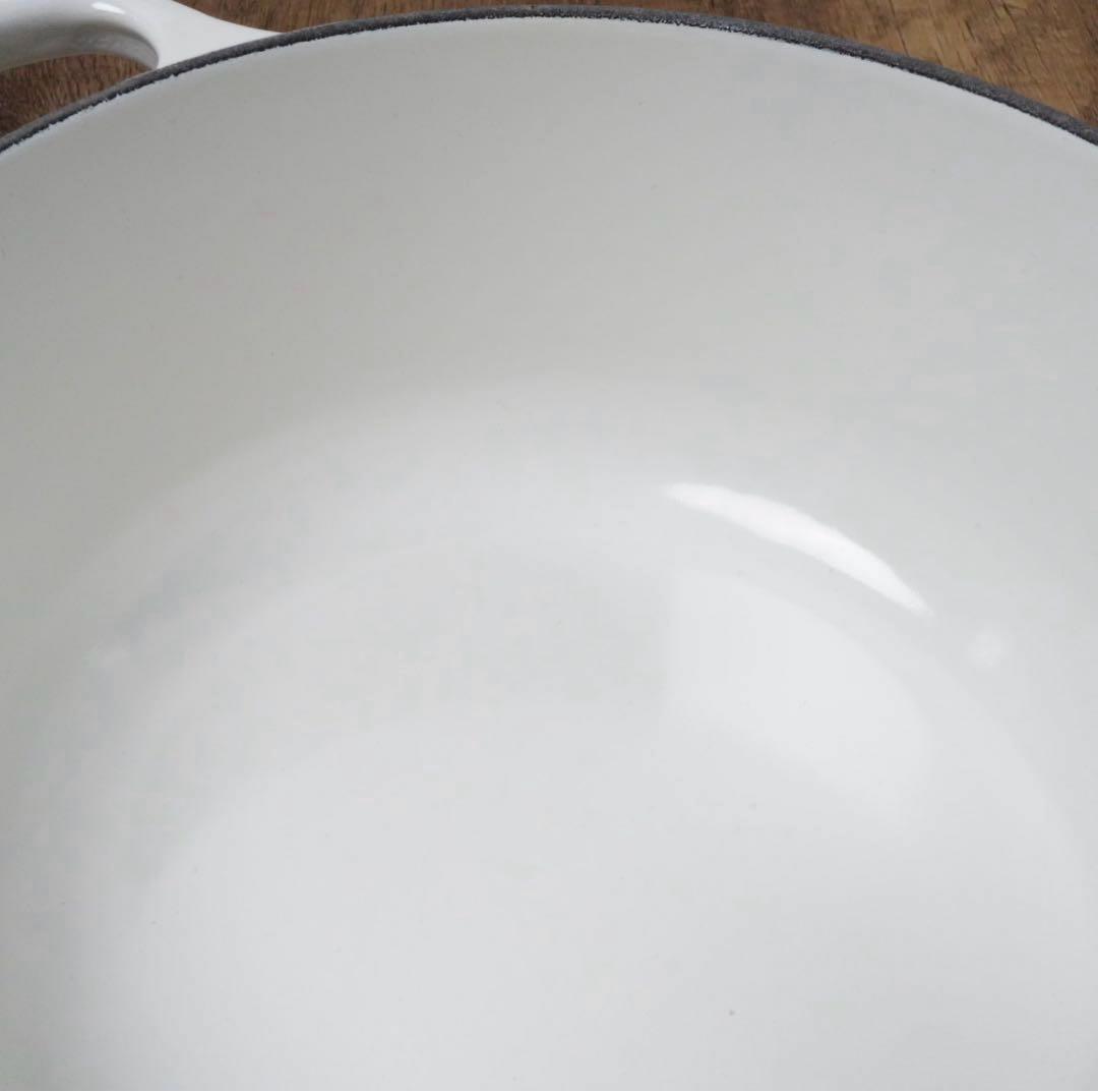 【美品】LE CREUSET　シグニチャーココット ロンド ホワイト　20cm