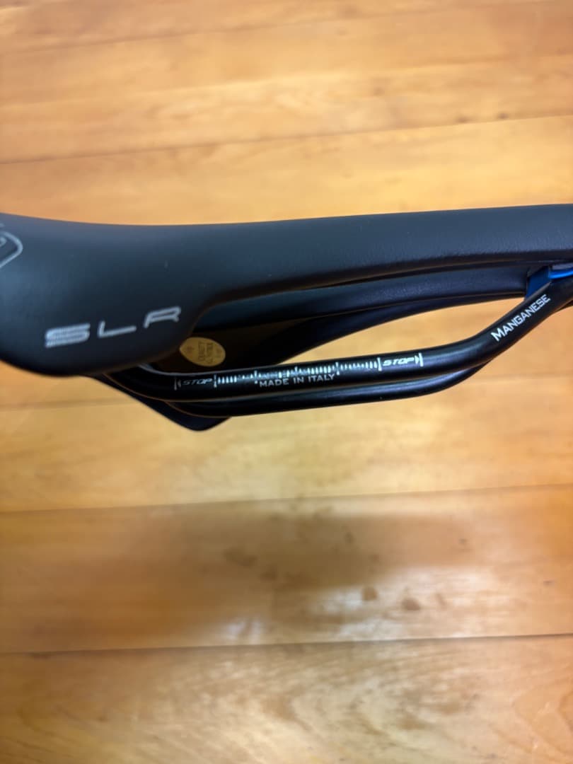 Selle Italia セライタリアSLR SUPERFLOW TMサドル