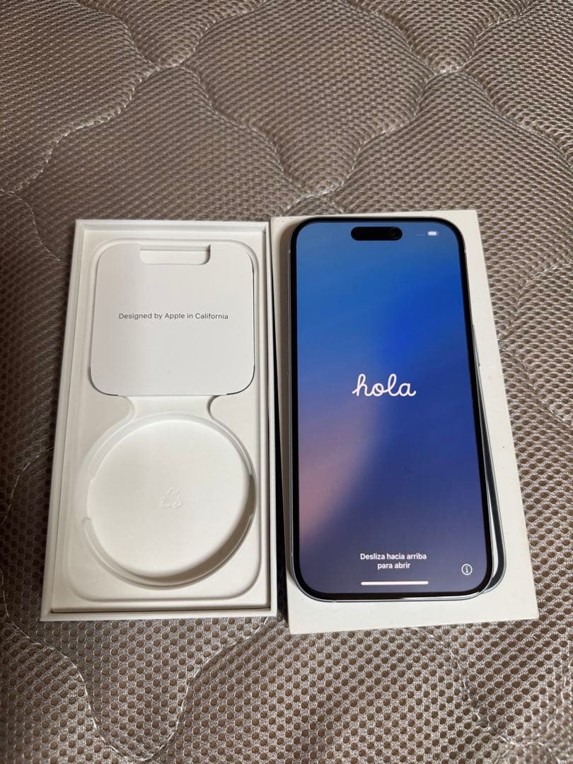 美品iPhone 15 SIMフリー