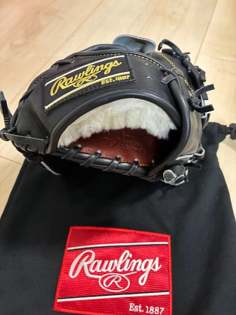 Rawlings 硬式グローブ 収納袋付き　投手用　右用