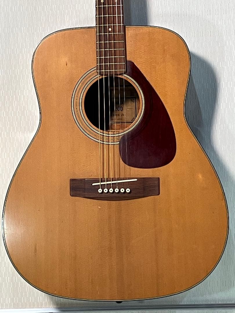 ビンテージなYAMAHAフォークギター！ソフトケース付きます。