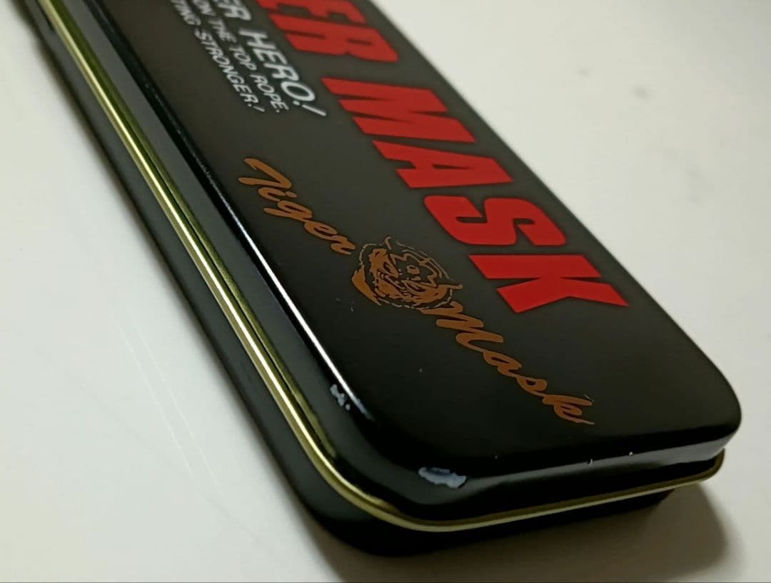 初代　タイガーマスク 筆箱　缶　ペンケース　佐山サトル　タイガー　マスク　ペン