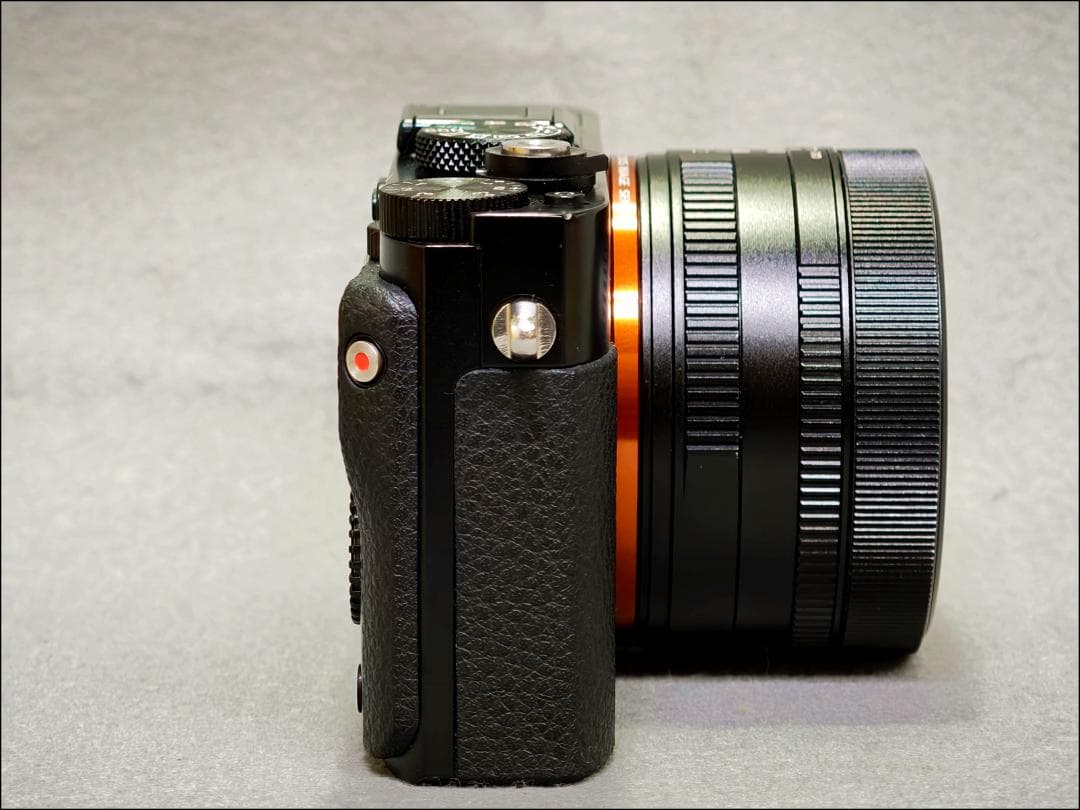 SONY DSC-RX1R（純正予備バッテリー2個＆Kenko ZXII 付属）