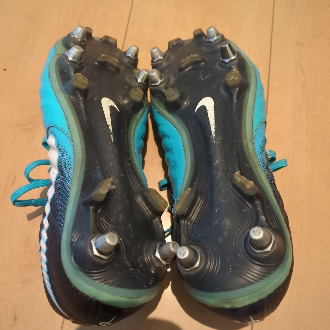 Nike サッカーシューズ アクアブルー セール開催中