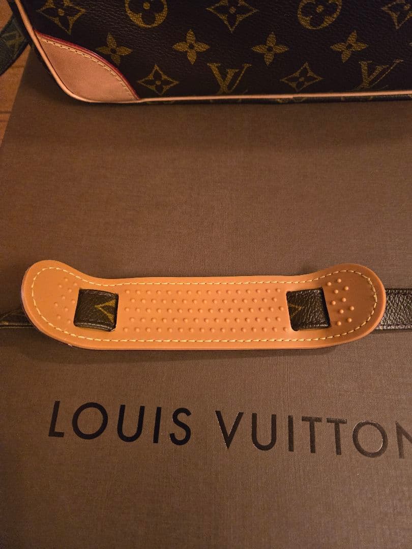 Louis Vuitton ナイル
