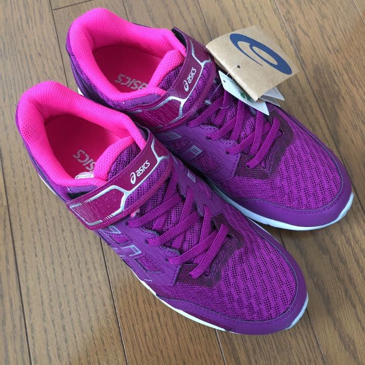 アシックス　靴と運動アンダーウエア