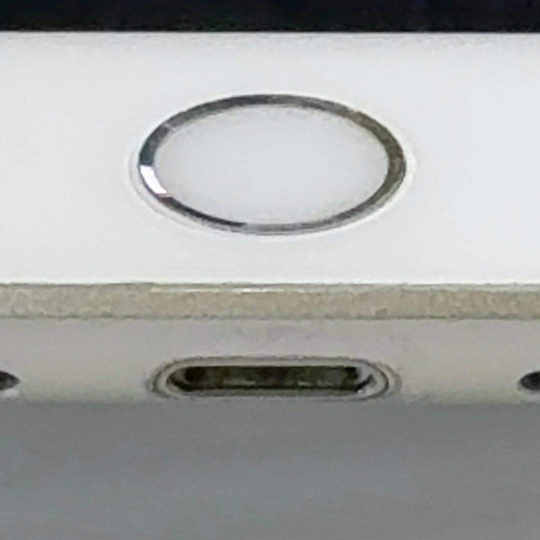 iPad第6世代 Wi-Fi 32GB シルバー MR7G2J/A 付属品未使用