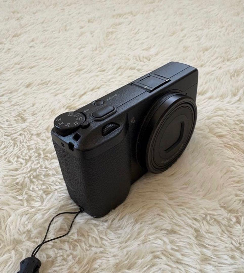 早い者勝ち【美品】RICHI GR IIIXコンパクトデジタルカメラ