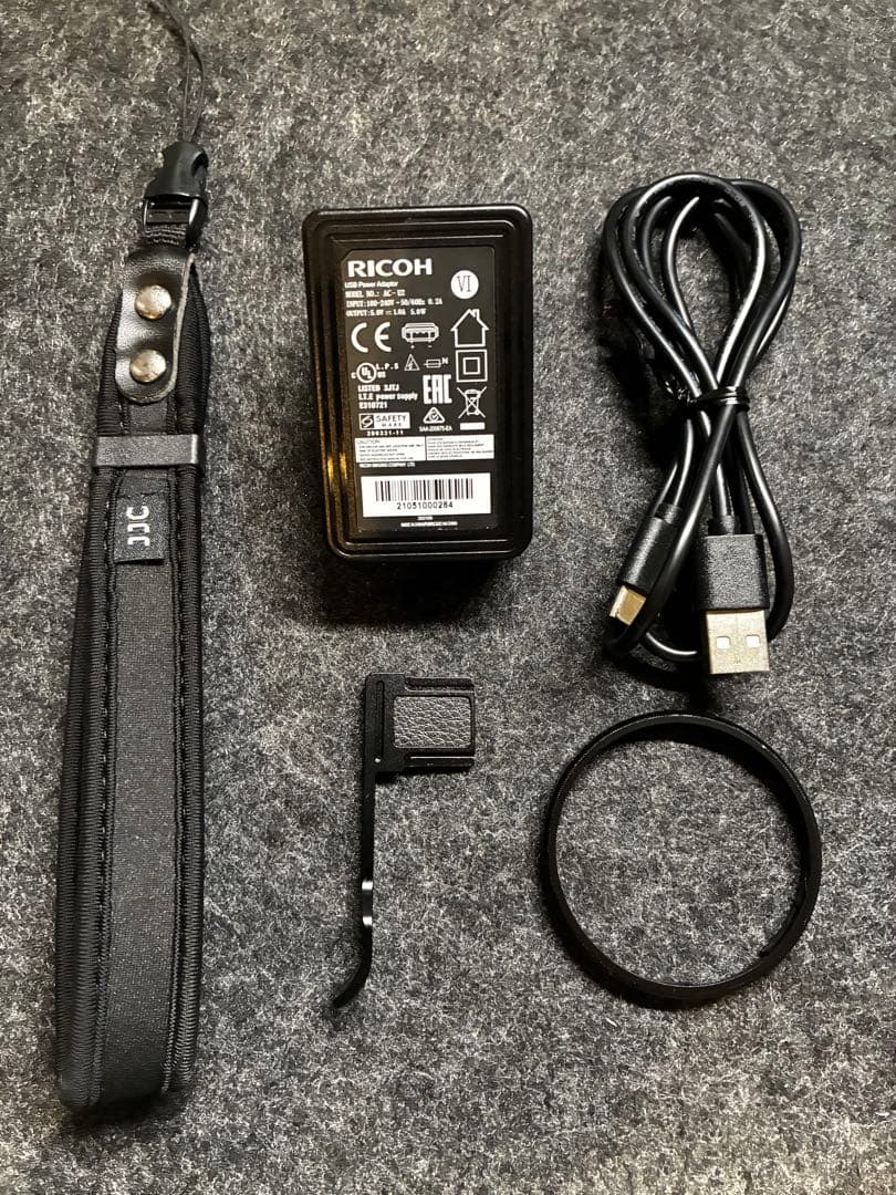早い者勝ち【美品】RICHI GR IIIXコンパクトデジタルカメラ