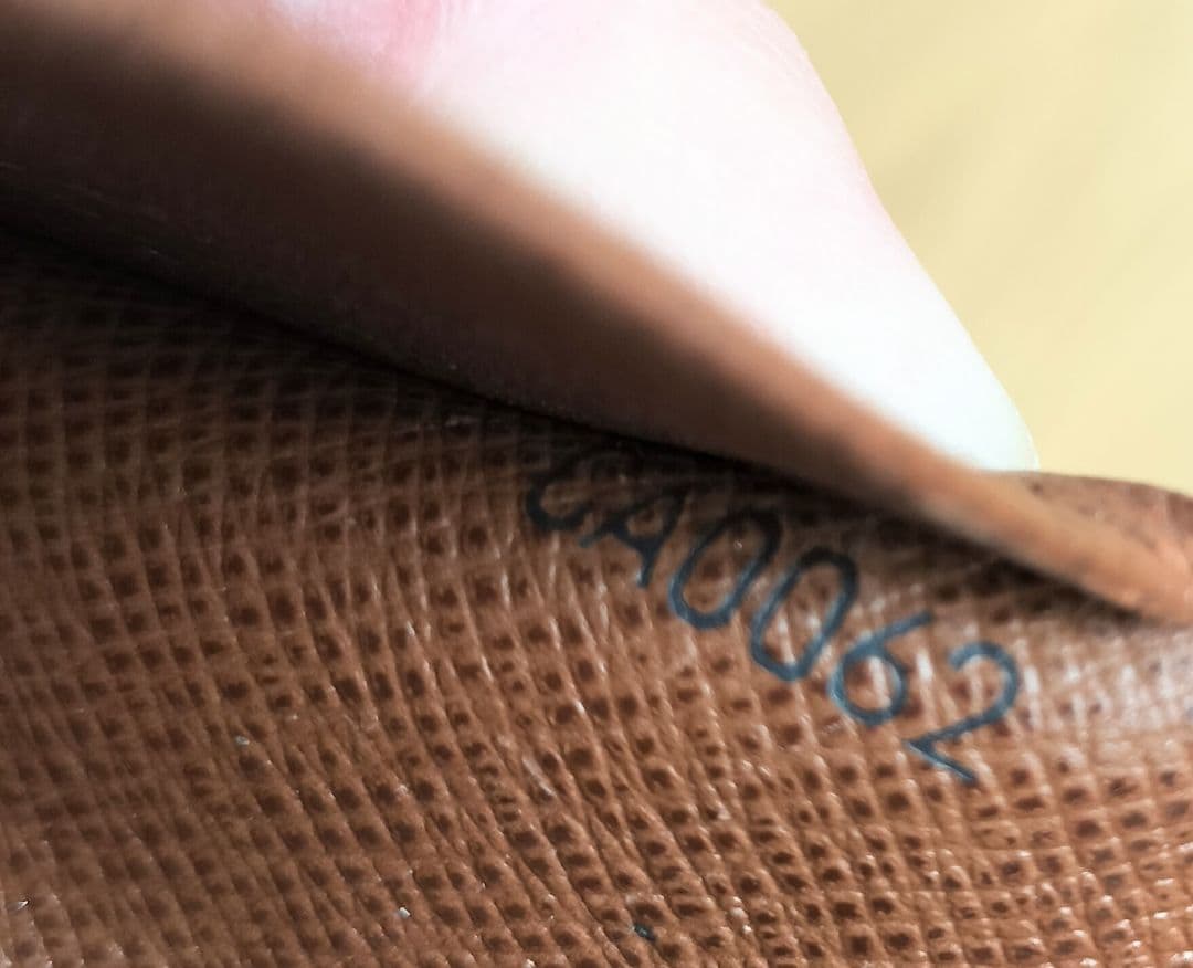 T AOKIルイヴィトン 名刺入れ アンヴェロップ カルトドゥ ヴィジット