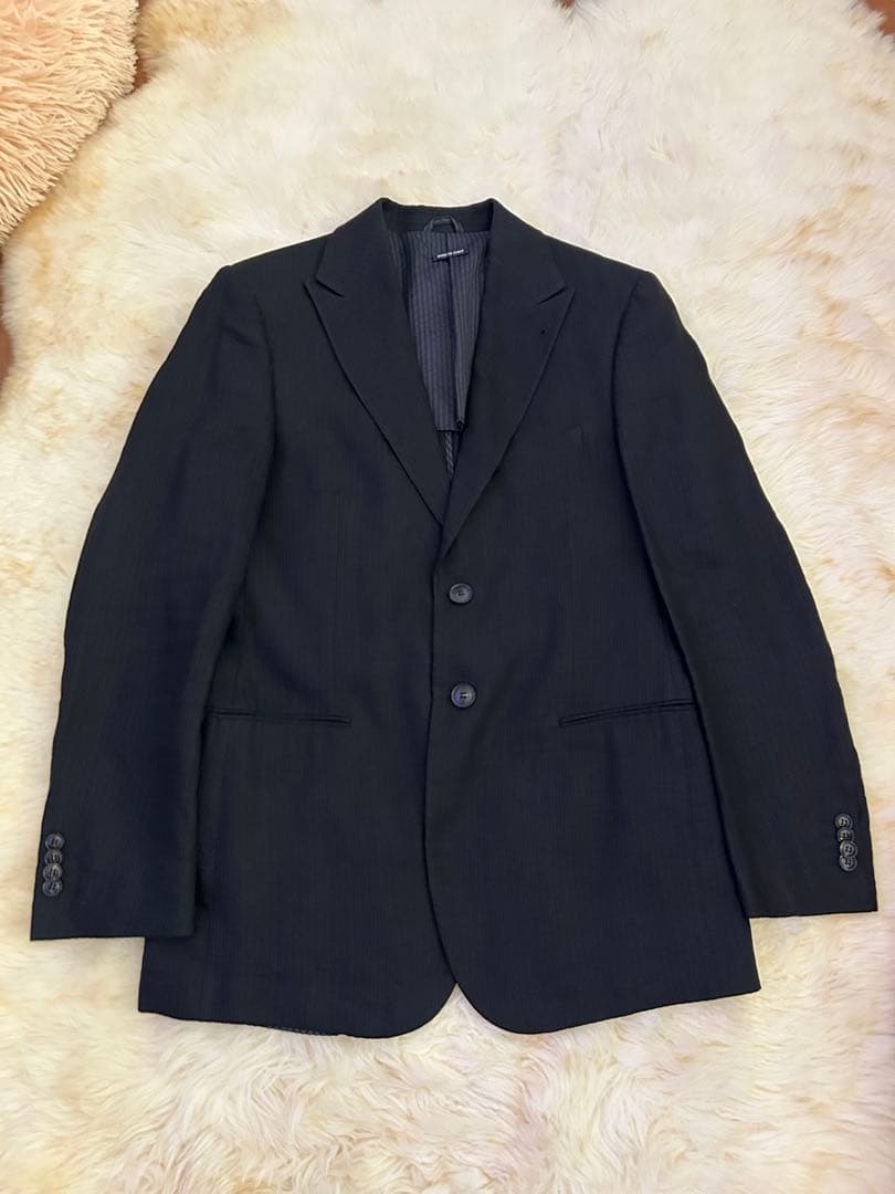 ジョルジオアルマーニ黒の夏用ジャケット美品