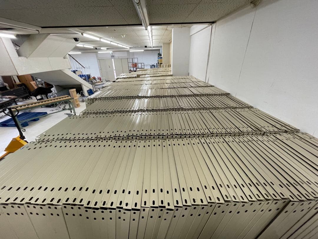 スチールラック 180×45×180cm 5段 ベージュ 10台分 引き取り限定