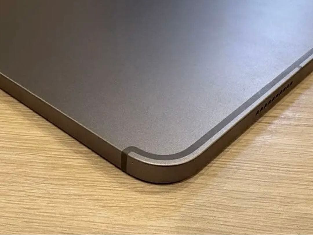 【セット】iPad Pro M2 12.9、Magic Keyboard