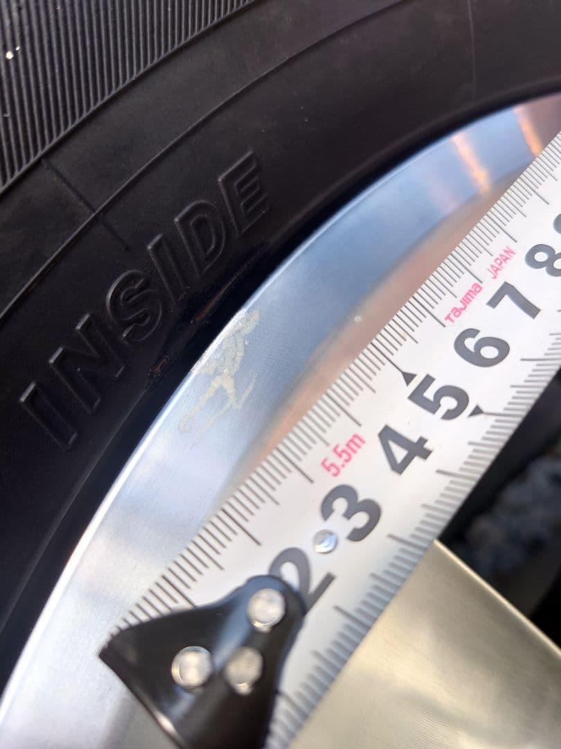 ファブレス・パンデミック215／65R16