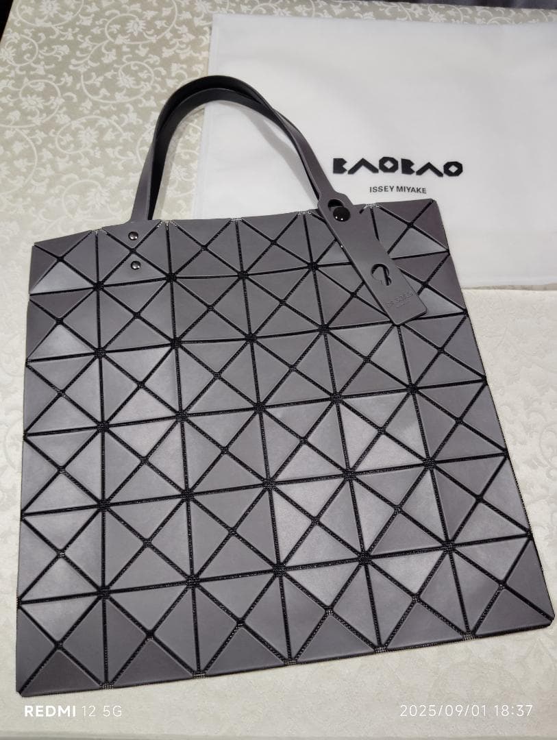 美品BAO BAO ISSEY MIYAKE エコバッグ グレー