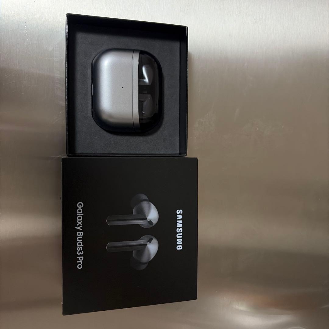 u*6様 Samsung Galaxy Buds3 Pro シルバー　海外版